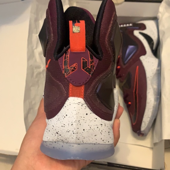 Lebron XIII - Picture 3 of 5